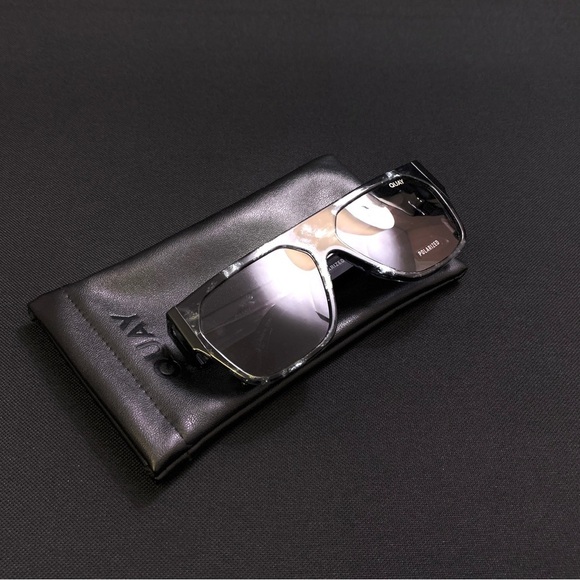 QUAY Go Off Polarized Flat Top Square Shield Sunglasses — Tortoise Acetate Frame